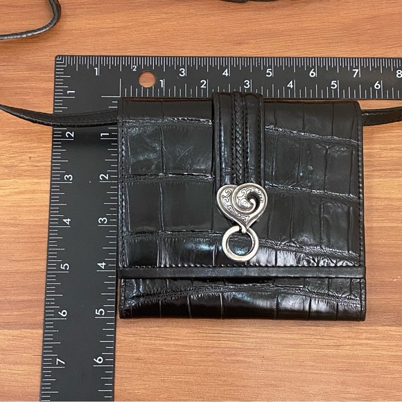 Vintage BRIGHTON Black Leather Silver Heart Crossbody Wallet W/ Removable Strap - Picture 3 of 16